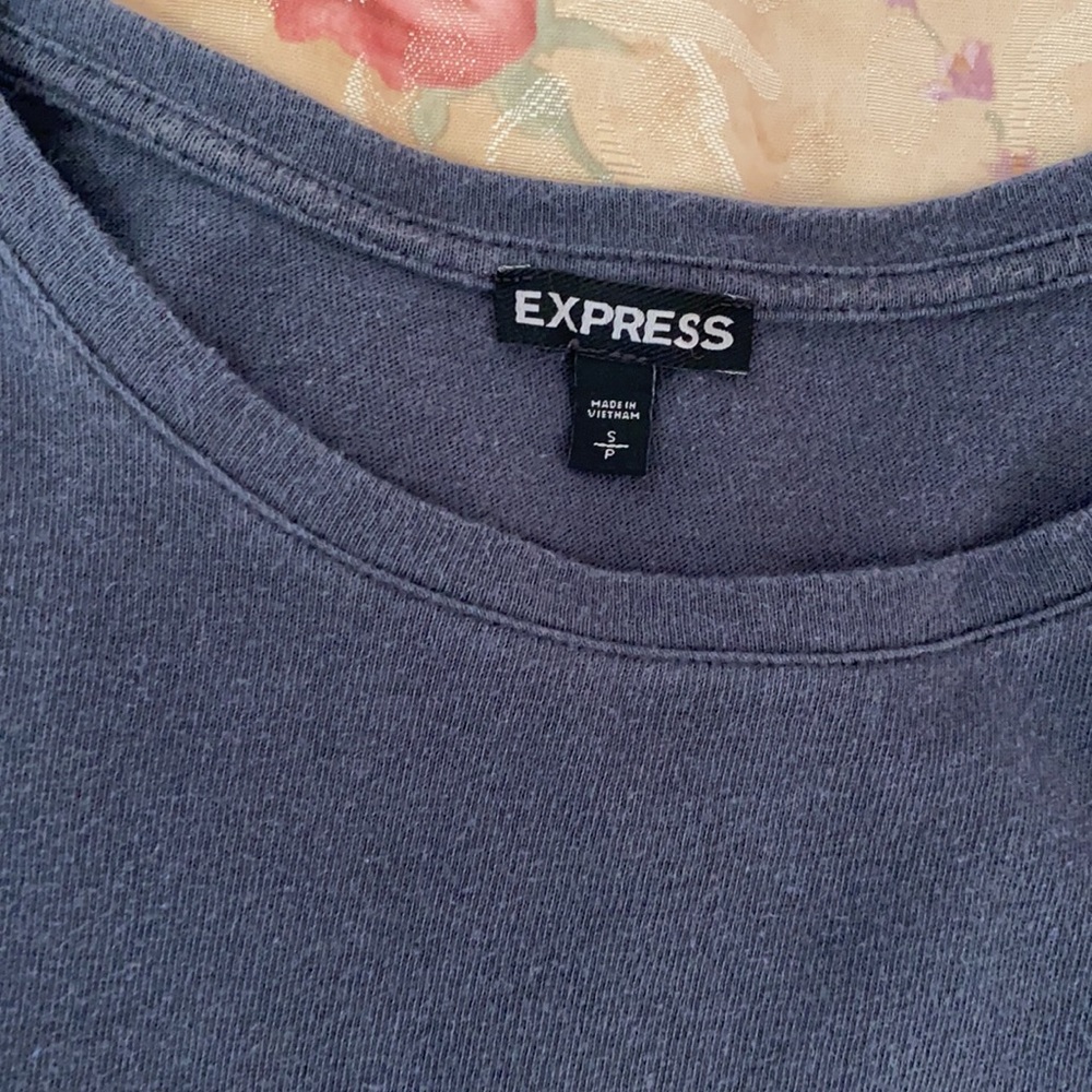 Express Ruffle Sleeve Top - Picture 2 of 3